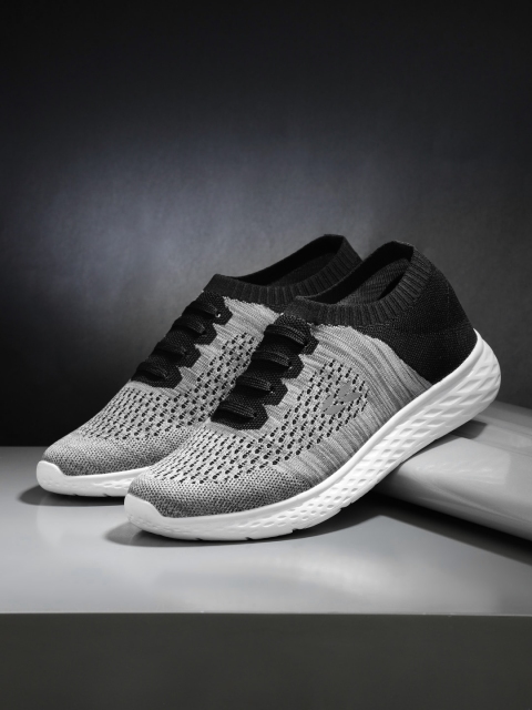 

Crew STREET Men Grey & Black Colourblocked Running Shoes