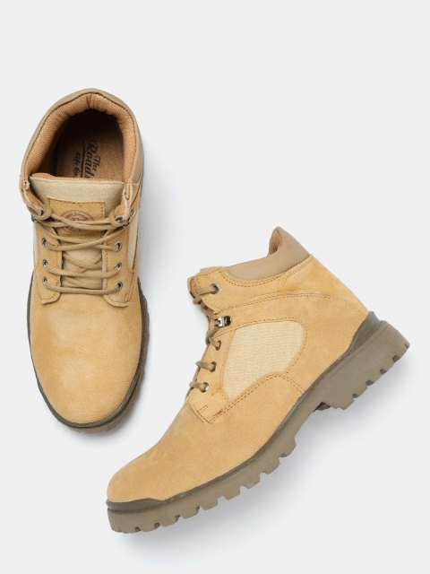 

Roadster Men Camel Brown Solid Mid-Top Flat Boots