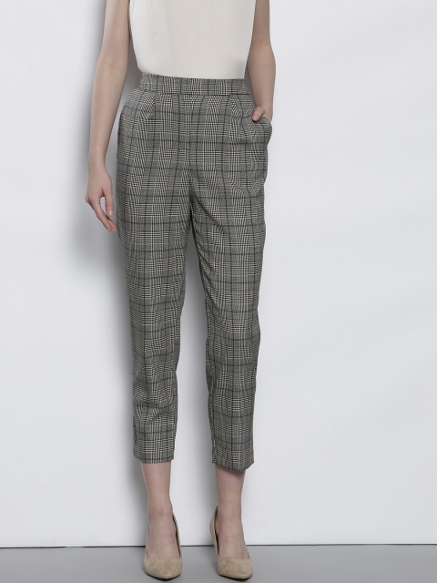 

DOROTHY PERKINS Women Black & White Tapered Fit Checked Cropped Trousers