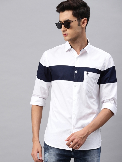 

French Connection Men White & Navy Blue Regular Fit Colourblocked Casual Shirt