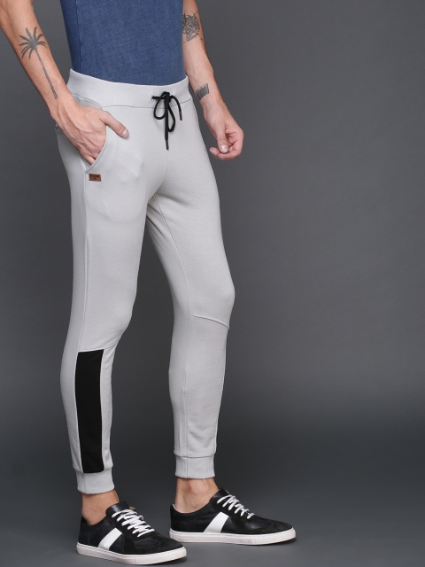 

WROGN Men Grey Solid Joggers