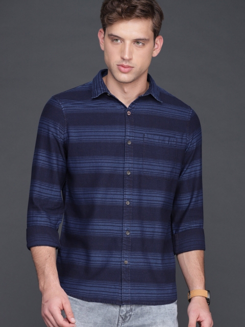 

WROGN Men Blue Slim Fit Striped Casual Shirt