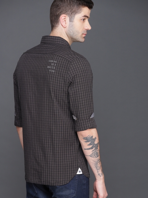 

WROGN Men Black & Charcoal Slim Fit Checked Casual Shirt