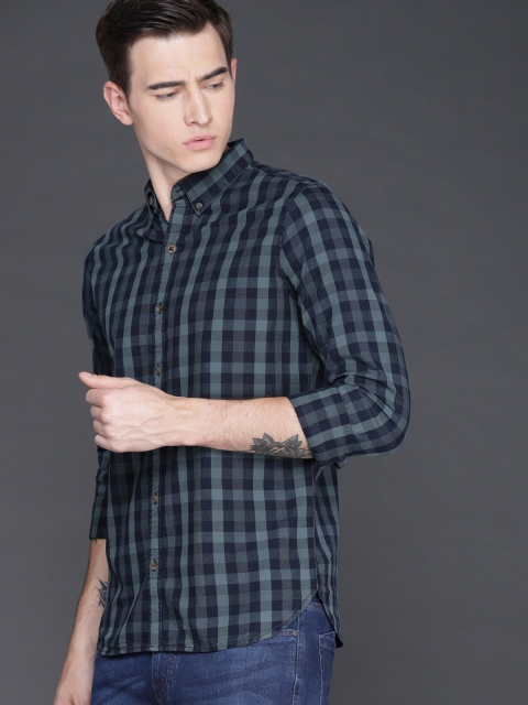 

WROGN Men Green & Navy Blue Checked Casual Shirt
