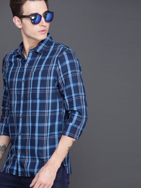 

WROGN Men Blue & White Slim Fit Checked Casual Shirt