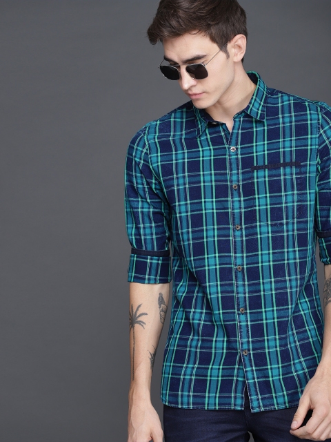 

WROGN Men Green & Navy Blue Slim Fit Checked Casual Shirt