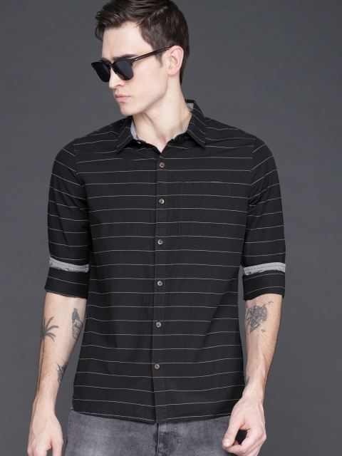 

WROGN Men Black & White Slim Fit Striped Casual Shirt
