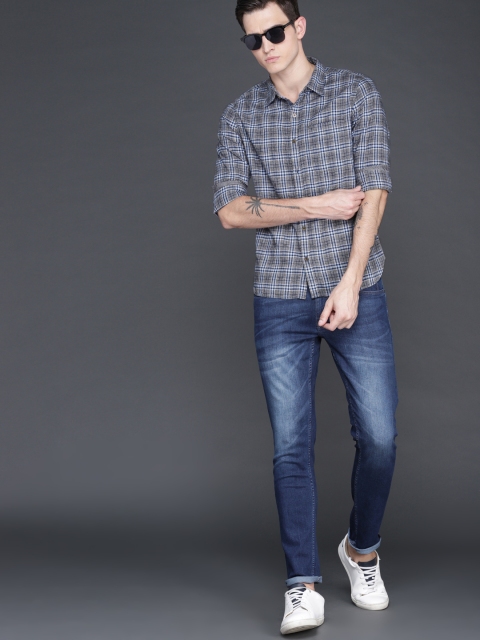 

WROGN Men Charcoal Grey & Blue Slim Fit Checked Casual Shirt