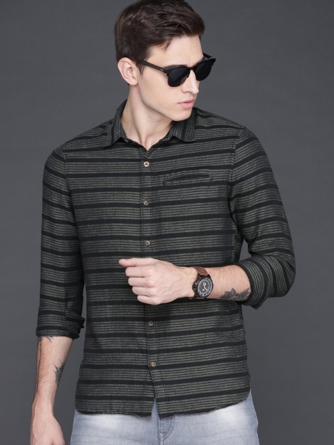 

WROGN Men Black & Grey Slim Fit Striped Casual Shirt