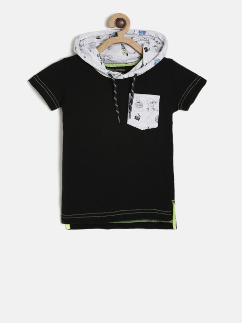 

Gini and Jony Girls Black Solid Hood T-shirt