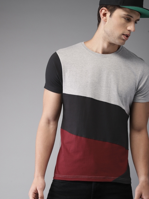 

Moda Rapido Men Grey Colourblocked Round Neck T-shirt