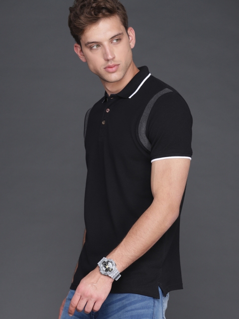 

WROGN Men Black Solid Polo Collar T-shirt