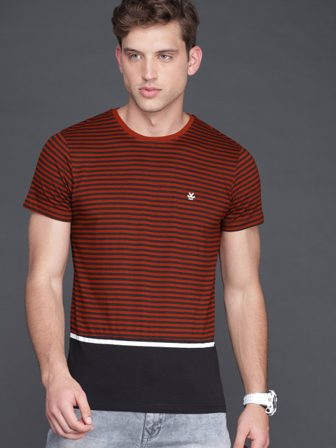 

WROGN Men Red & Black Slim Fit Striped Round Neck T-shirt