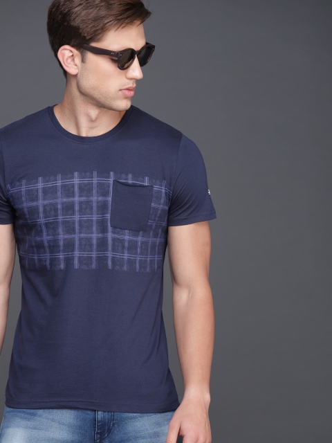 

WROGN Men Navy Slim Fit Checked Round Neck T-shirt, Navy blue