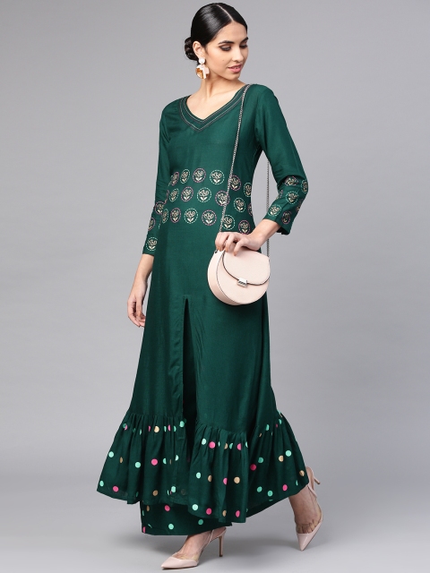 

Ishin Women Green Printed Kurta with Palazzos