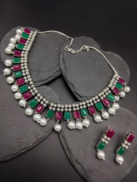 

Fida Women Silver-Plated Beaded Oxdised Jewellery Set