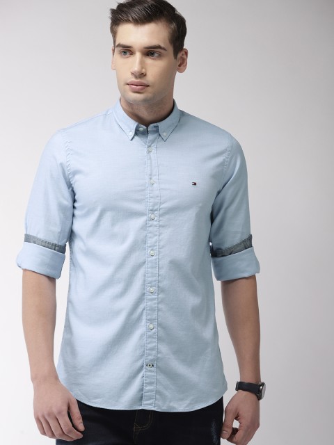 

Tommy Hilfiger Men Blue Slim Fit Solid Casual Shirt