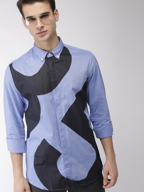 

Tommy Hilfiger Men Blue & Black Regular Fit Printed Casual Shirt