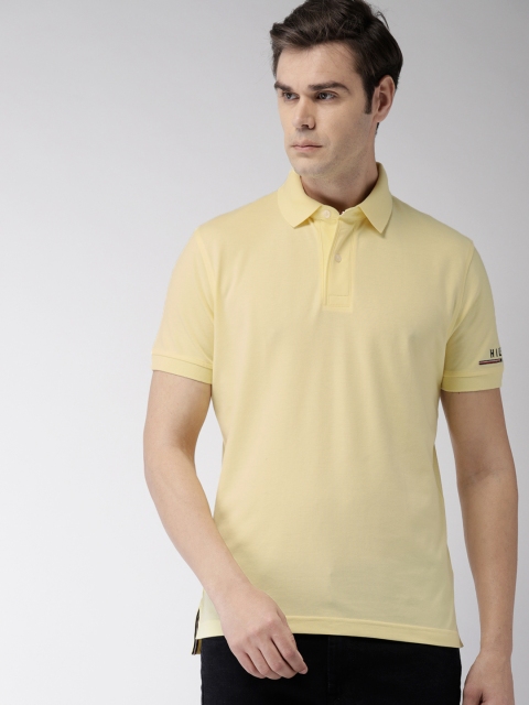 

Tommy Hilfiger Men Yellow Regular Fit Solid Polo Collar T-shirt