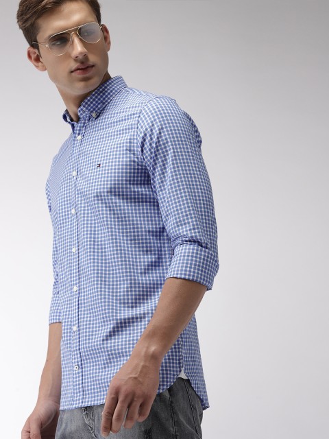

Tommy Hilfiger Men Blue & White Slim Fit Checked Casual Shirt