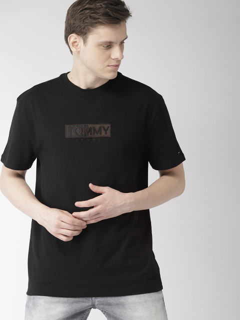 

Tommy Hilfiger Men Black Solid Round Neck T-shirt