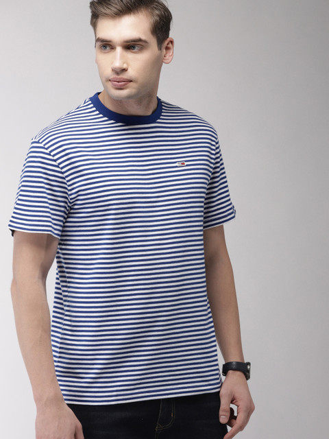 

Tommy Hilfiger Men Blue & White Striped Round Neck T-shirt