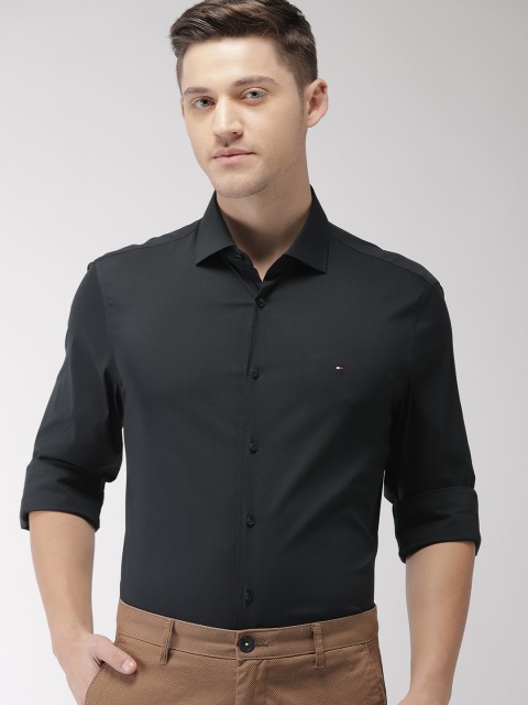 

Tommy Hilfiger Men Black Slim Tailored Fit Solid Smart Casual Shirt