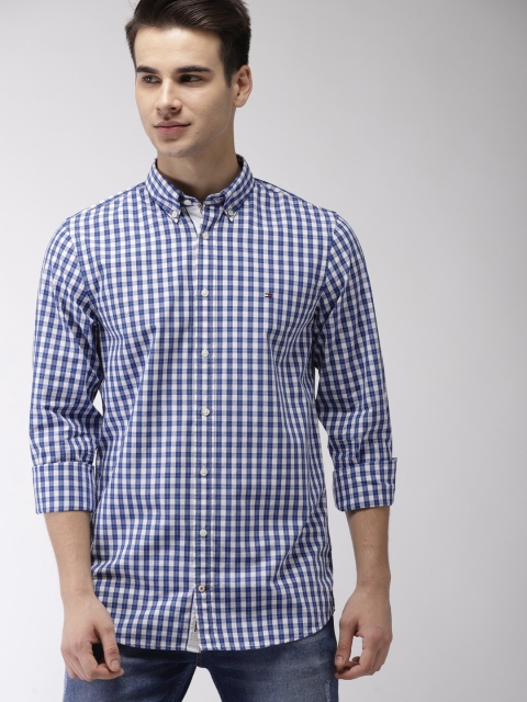 

Tommy Hilfiger Men Blue & White Slim Fit Checked Casual Shirt