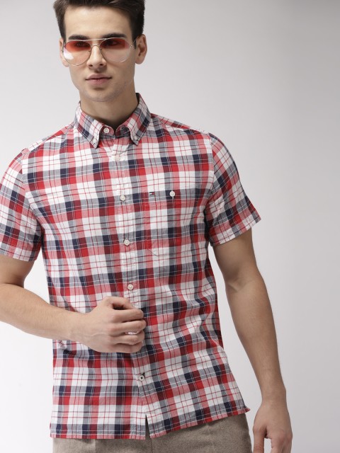 

Tommy Hilfiger Men Red & Navy Blue Slim Fit Checked Casual Shirt