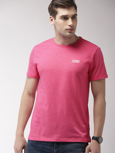

Tommy Hilfiger Men Pink Solid Round Neck T-shirt