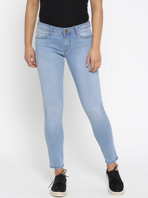 

Wrangler Women Blue Skinny Fit Low-Rise Clean Look Non-Stretchable Jeans