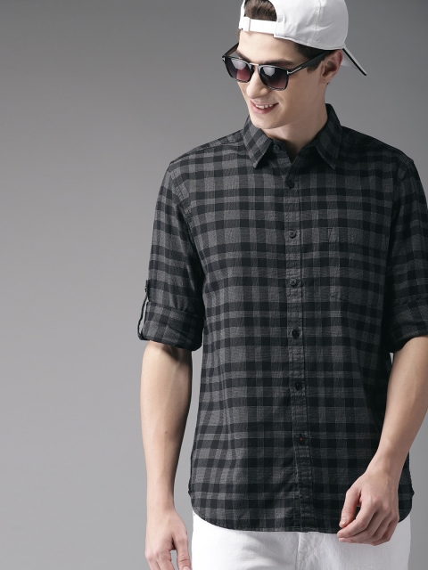 

HERE&NOW Men Black & White Slim Fit Checked Casual Shirt
