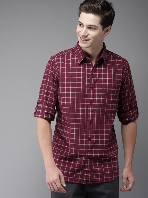 

HERE&NOW Men Maroon & Grey Regular Fit Checked Casual Shirt