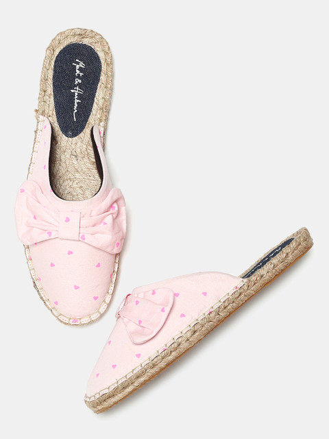 

Mast & Harbour Women Pink Printed Canvas Mules