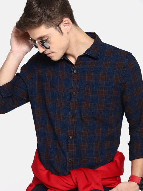 

SINGLE Men Navy Blue & Brown Slim Fit Checked Casual Shirt