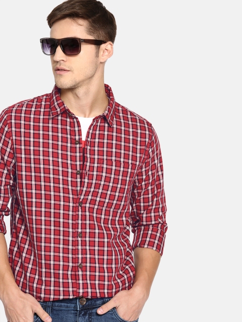 

SINGLE Men Red & Navy Slim Fit Checked Casual Shirt