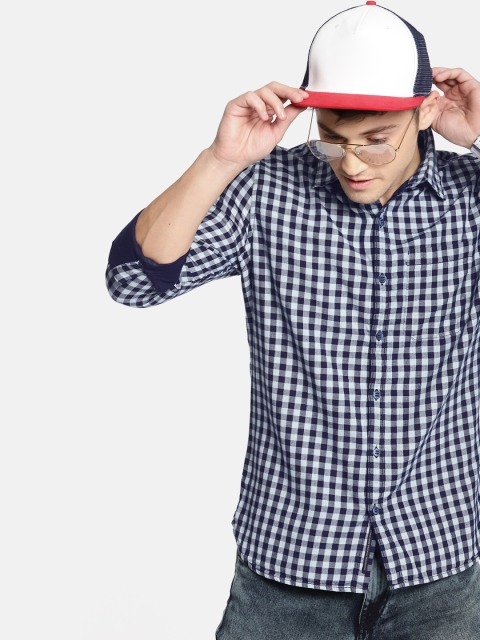 

SINGLE Men Blue & White Slim Fit Checked Casual Shirt