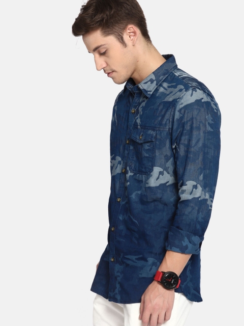 

SINGLE Men Blue Slim Fit Camouflage Printed Casual Shirt