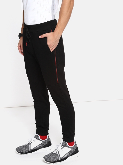 

SINGLE Men Black Regular Fit Solid Joggers