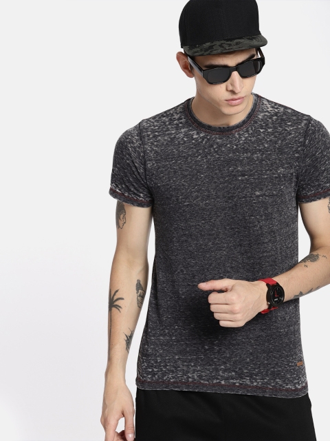 

SINGLE Men Charcoal Grey Solid Round Neck T-shirt