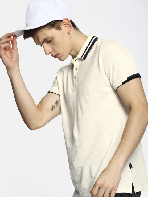 

SINGLE Men Off-White Solid Polo Collar T-shirt
