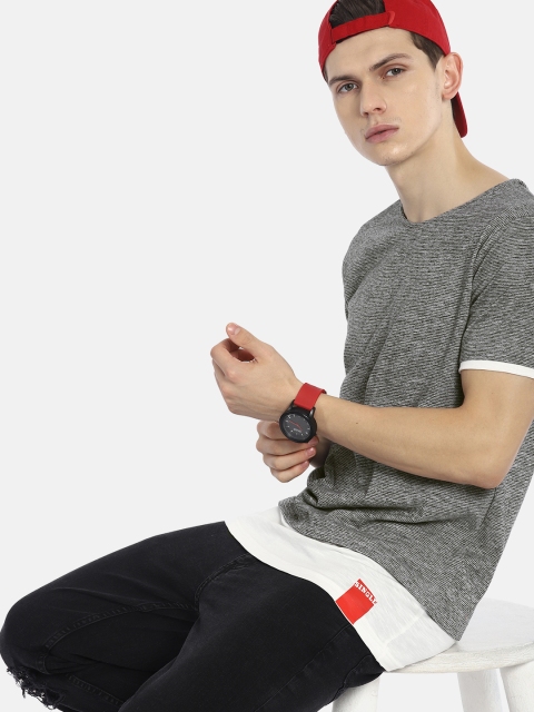 

SINGLE Men Grey & White Striped Round Neck T-shirt