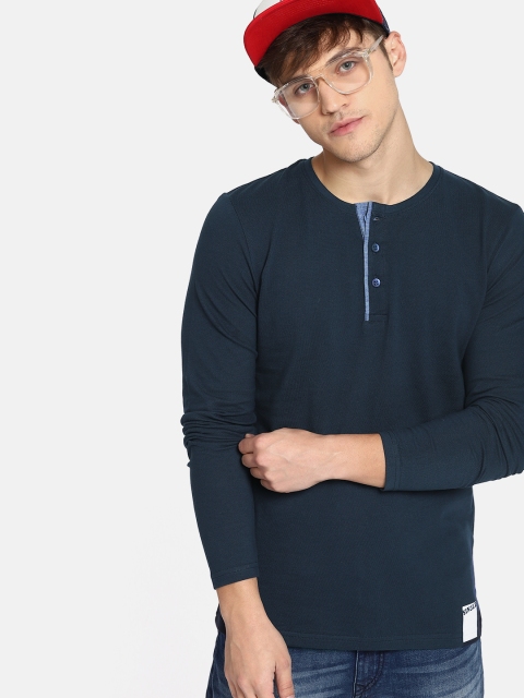 

SINGLE Men Navy Blue Solid Henley Neck T-shirt