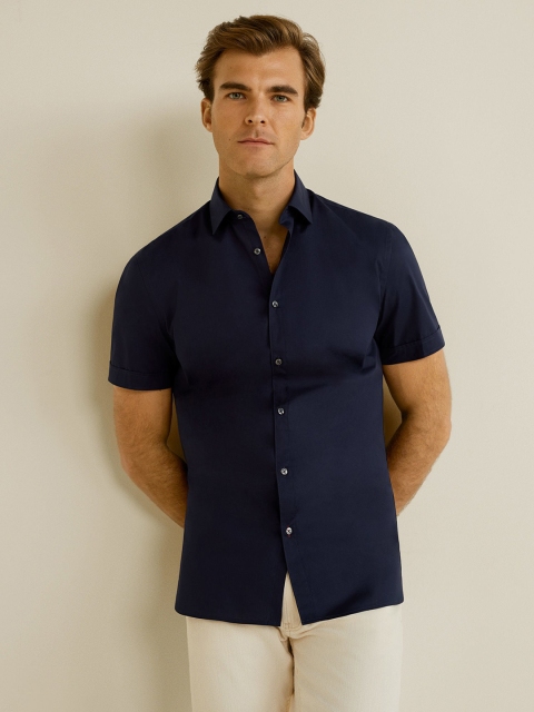 

MANGO MAN Navy Blue Slim Fit Solid Casual Shirt