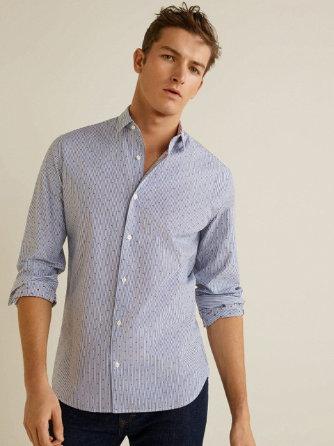 

MANGO MAN Men Navy Blue & White Slim Fit Striped Casual Shirt
