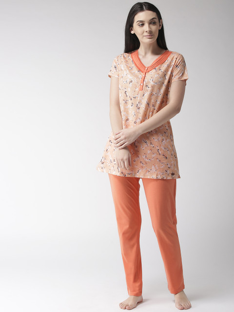 

MADAME M SECRET Women Peach-Coloured Printed Night suit S9S30115