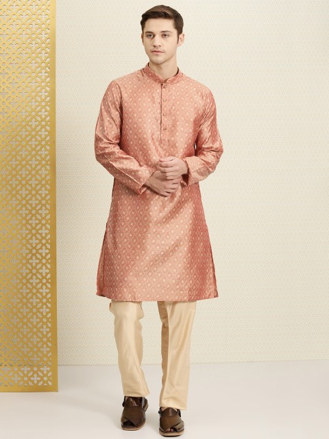 

House of Pataudi Men Peach-Coloured Embroidered Kurta with Pyjamas