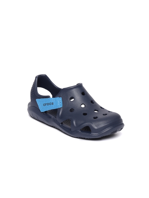 

Crocs Boys Navy Blue Solid Clogs