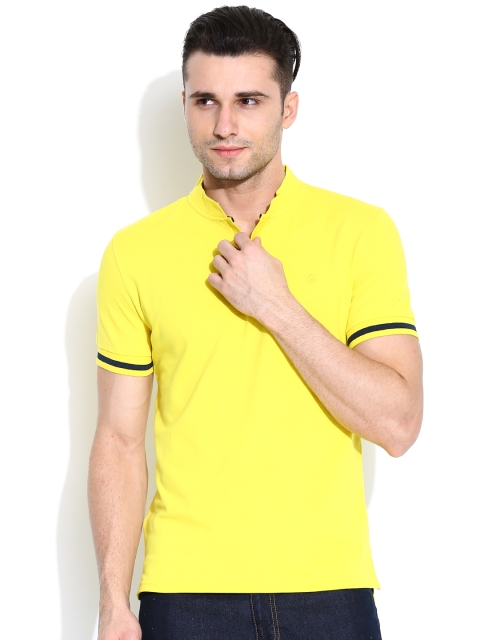 

United Colors of Benetton Yellow T-shirt