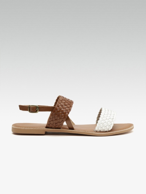 

Steve Madden Women Silver-Toned & Brown Leather Textured Open Toe Flats